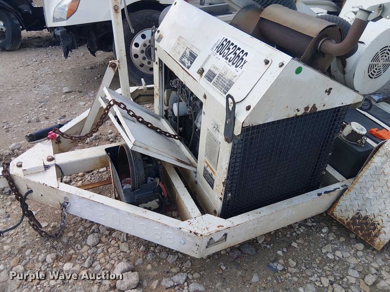 image for item YA2821 2009 Altec WC-126 wood chipper