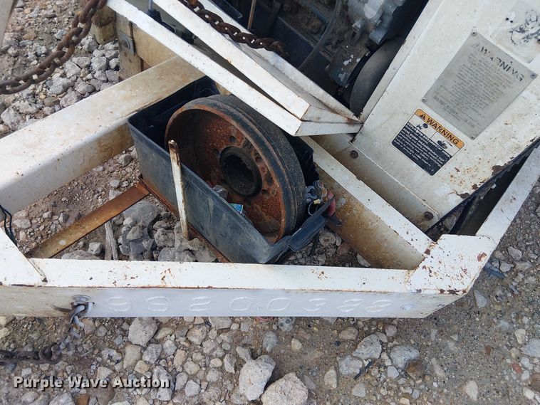 image for item YA2821 2009 Altec WC-126 wood chipper