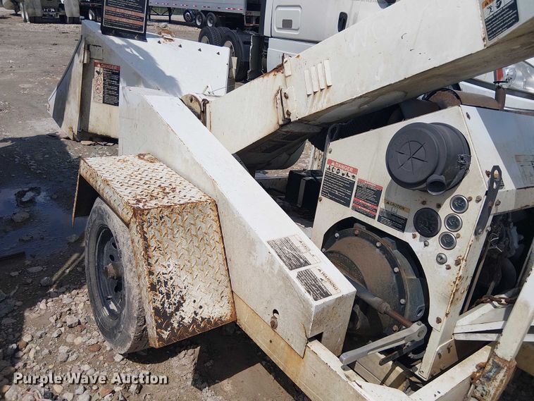 image for item YA2821 2009 Altec WC-126 wood chipper