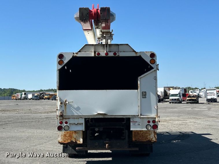 image for item YA2823 2015 Ford F750 Super Duty forestry bucket truck