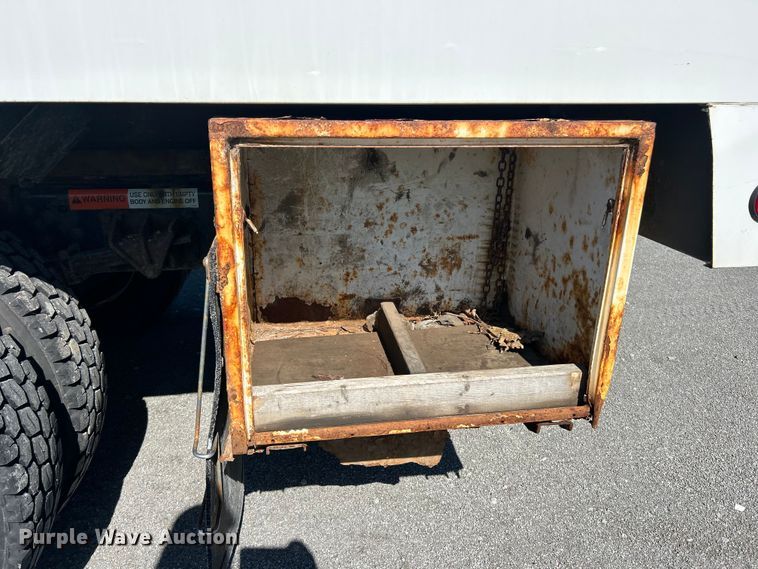 image for item YA2823 2015 Ford F750 Super Duty forestry bucket truck