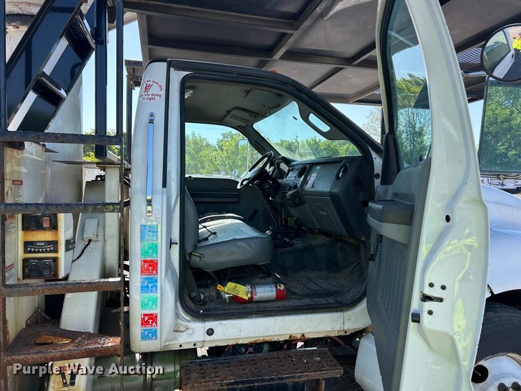 image for item YA2823 2015 Ford F750 Super Duty forestry bucket truck