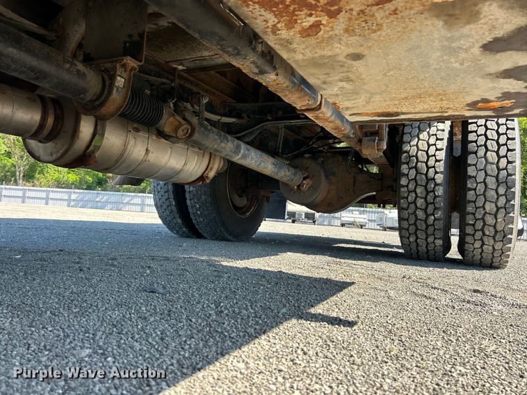 image for item YA2823 2015 Ford F750 Super Duty forestry bucket truck