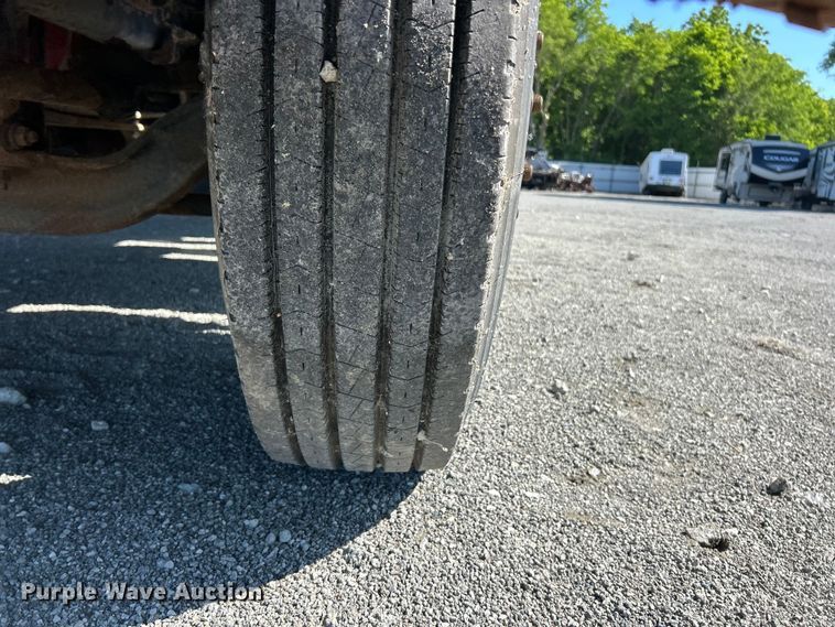 image for item YA2823 2015 Ford F750 Super Duty forestry bucket truck