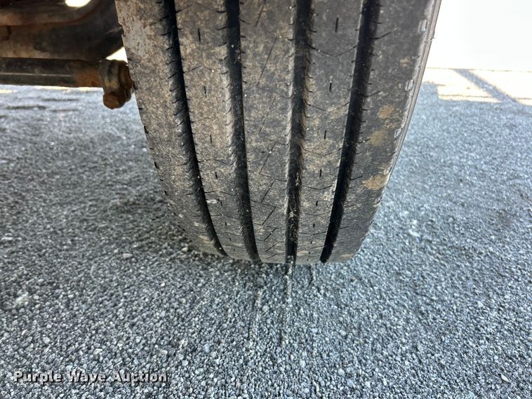 image for item YA2823 2015 Ford F750 Super Duty forestry bucket truck