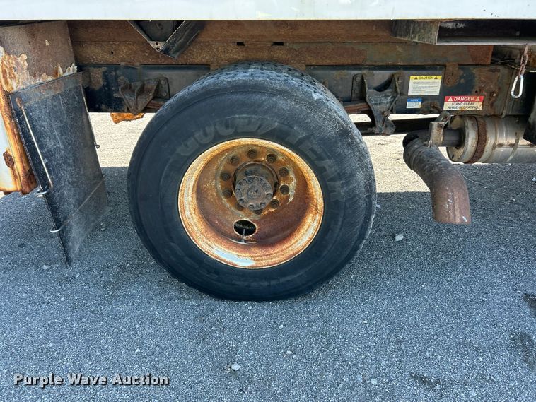 image for item YA2823 2015 Ford F750 Super Duty forestry bucket truck