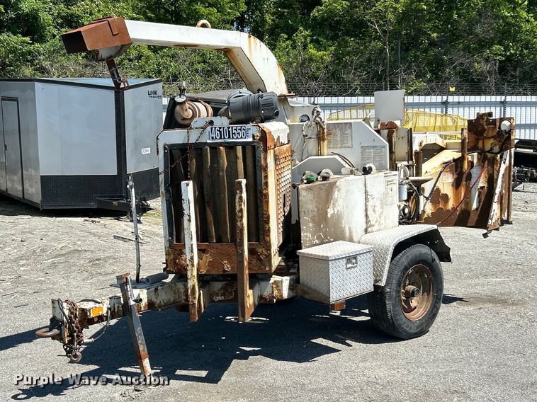 image for item YA2824 Bandit 200XP wood chipper