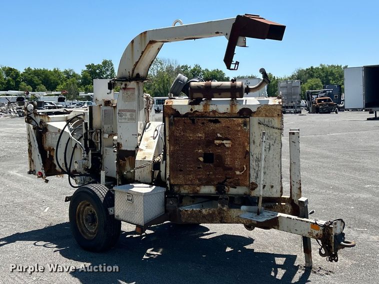image for item YA2824 Bandit 200XP wood chipper