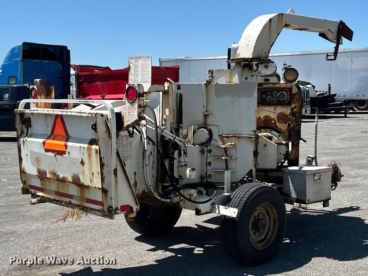 image for item YA2824 Bandit 200XP wood chipper