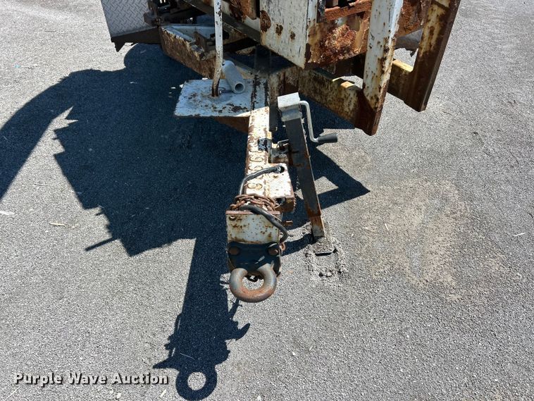 image for item YA2824 Bandit 200XP wood chipper