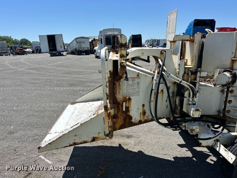 image for item YA2824 Bandit 200XP wood chipper