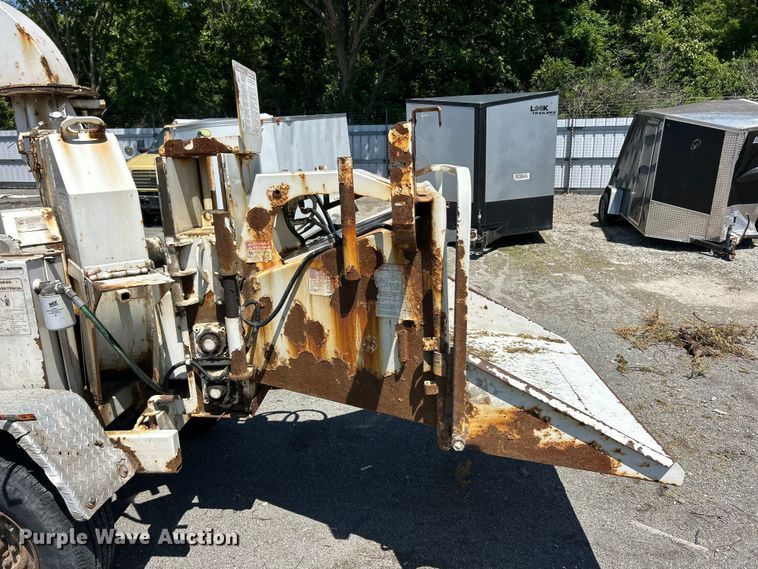 image for item YA2824 Bandit 200XP wood chipper