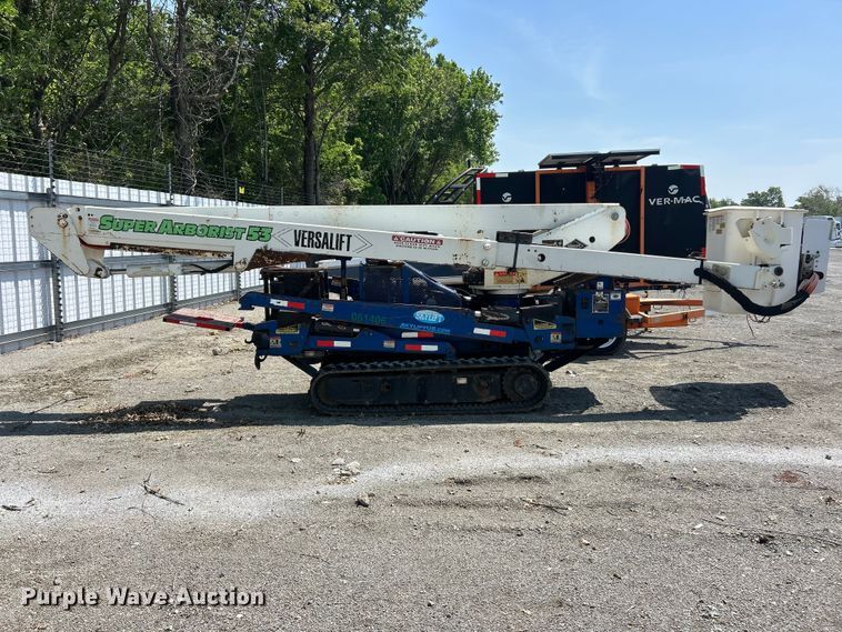 image for item YA2826 2014 SkyLift 53TD tracked boom lift
