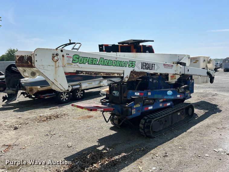 image for item YA2826 2014 SkyLift 53TD tracked boom lift
