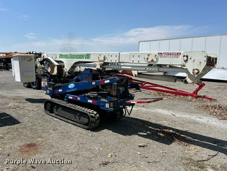image for item YA2826 2014 SkyLift 53TD tracked boom lift