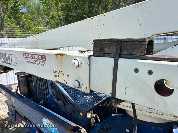 image for item YA2826 2014 SkyLift 53TD tracked boom lift