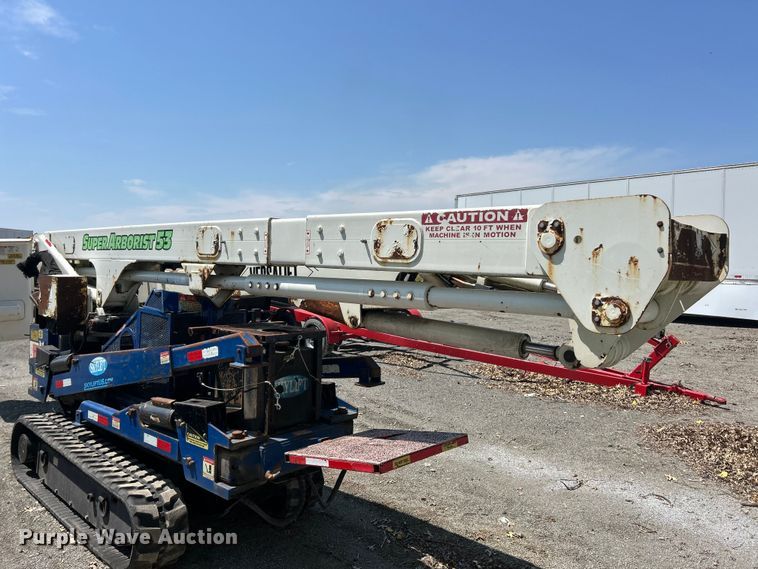 image for item YA2826 2014 SkyLift 53TD tracked boom lift