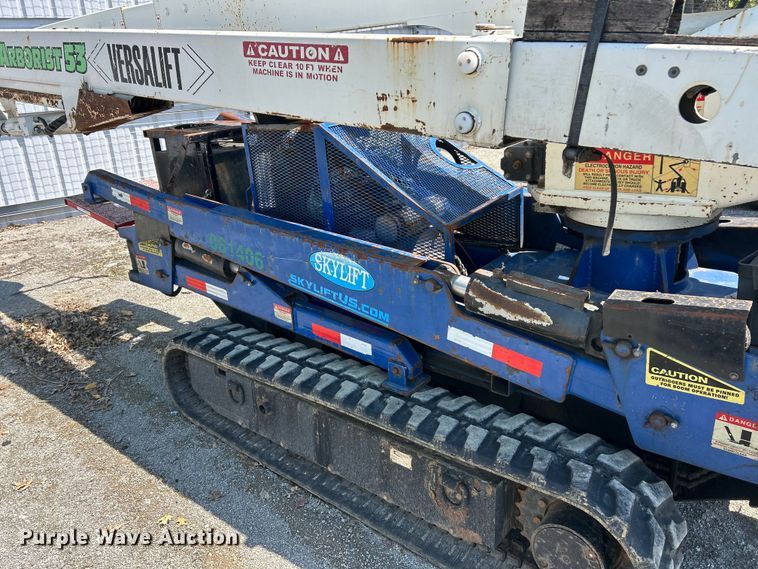 image for item YA2826 2014 SkyLift 53TD tracked boom lift