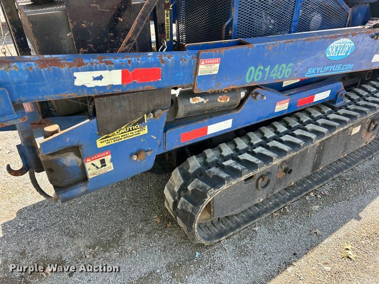 image for item YA2826 2014 SkyLift 53TD tracked boom lift