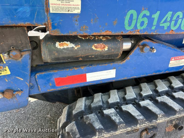 image for item YA2826 2014 SkyLift 53TD tracked boom lift