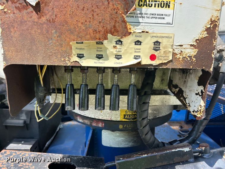 image for item YA2826 2014 SkyLift 53TD tracked boom lift