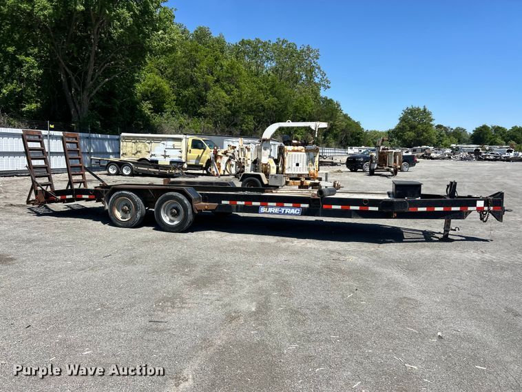 image for item YA2827 2015 Sure-Trac equipment trailer