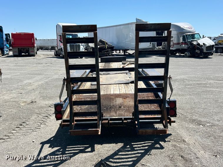image for item YA2827 2015 Sure-Trac equipment trailer