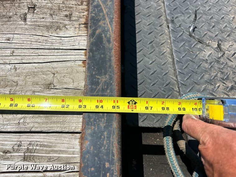 image for item YA2827 2015 Sure-Trac equipment trailer
