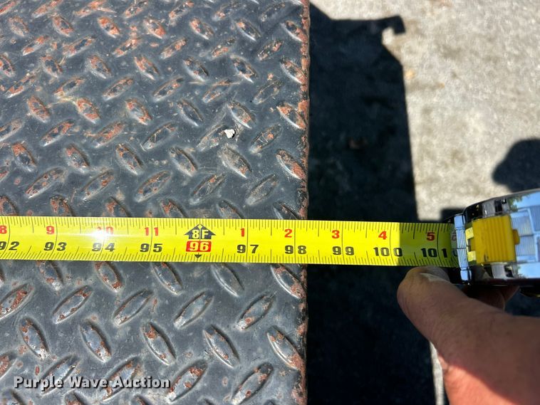 image for item YA2827 2015 Sure-Trac equipment trailer