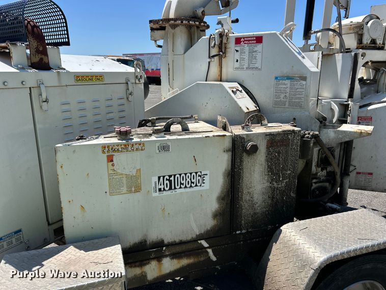 image for item YA2830 Bandit 255XD wood chipper