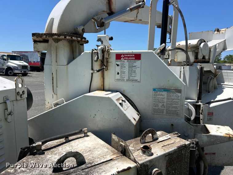 image for item YA2830 Bandit 255XD wood chipper