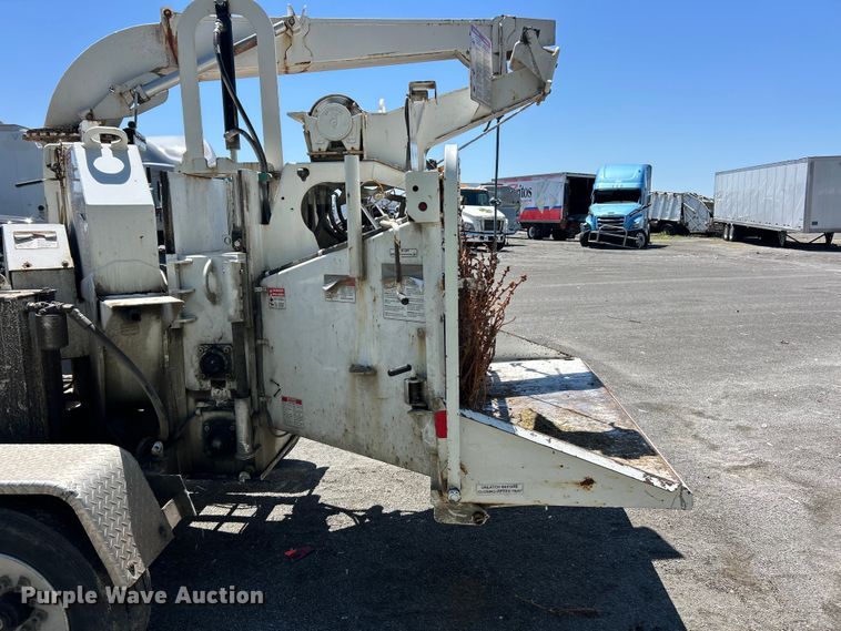 image for item YA2830 Bandit 255XD wood chipper