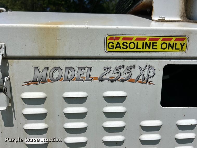 image for item YA2830 Bandit 255XD wood chipper