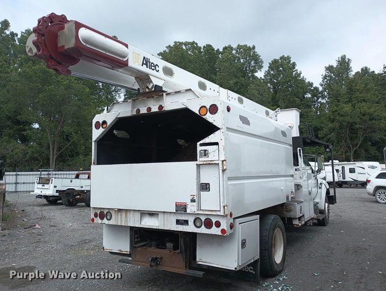image for item YA2833 2015 Ford F750 Super Duty forestry bucket truck