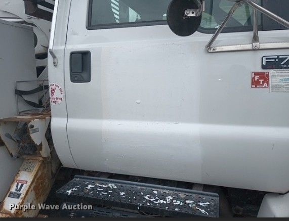 image for item YA2833 2015 Ford F750 Super Duty forestry bucket truck