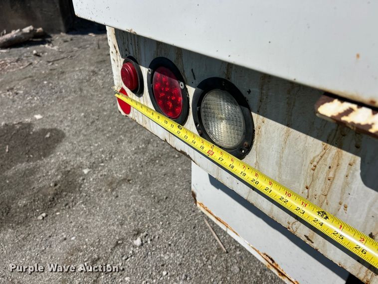 image for item YA2833 2015 Ford F750 Super Duty forestry bucket truck