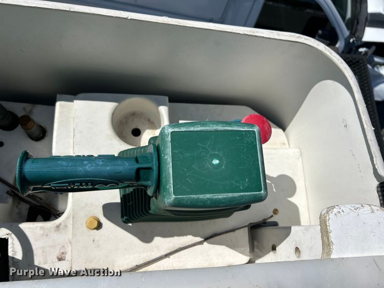 image for item YA2833 2015 Ford F750 Super Duty forestry bucket truck