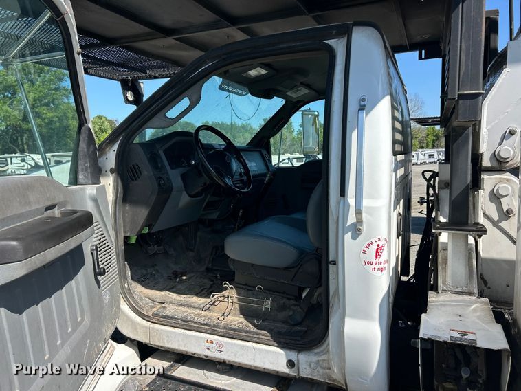 image for item YA2833 2015 Ford F750 Super Duty forestry bucket truck