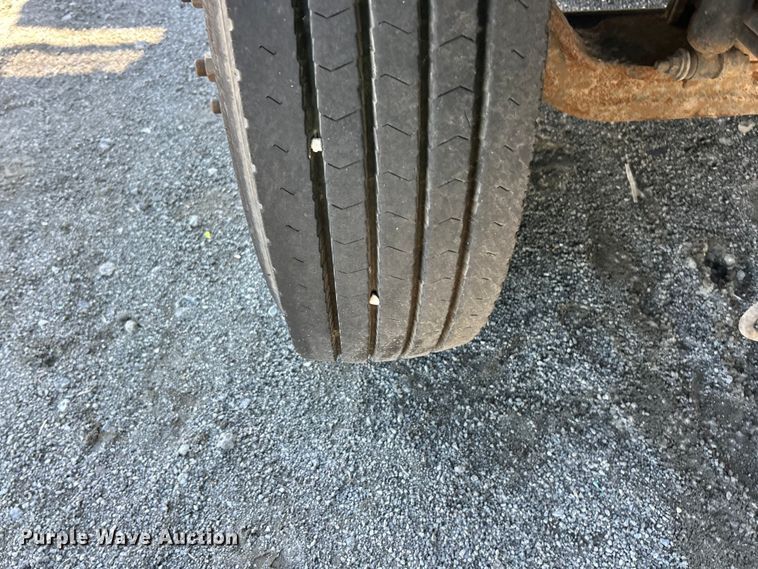 image for item YA2833 2015 Ford F750 Super Duty forestry bucket truck