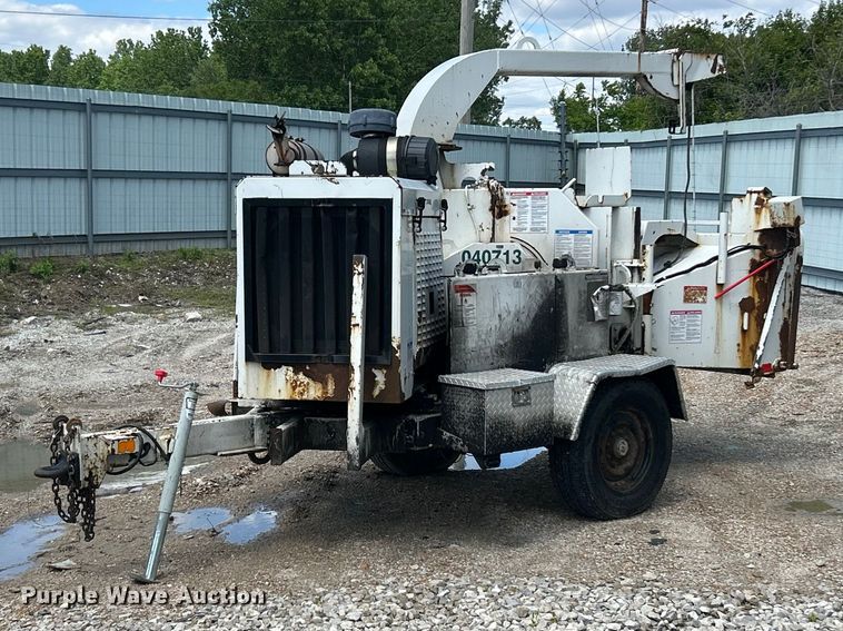 image for item YA2839 2007 Bandit 200 wood chipper