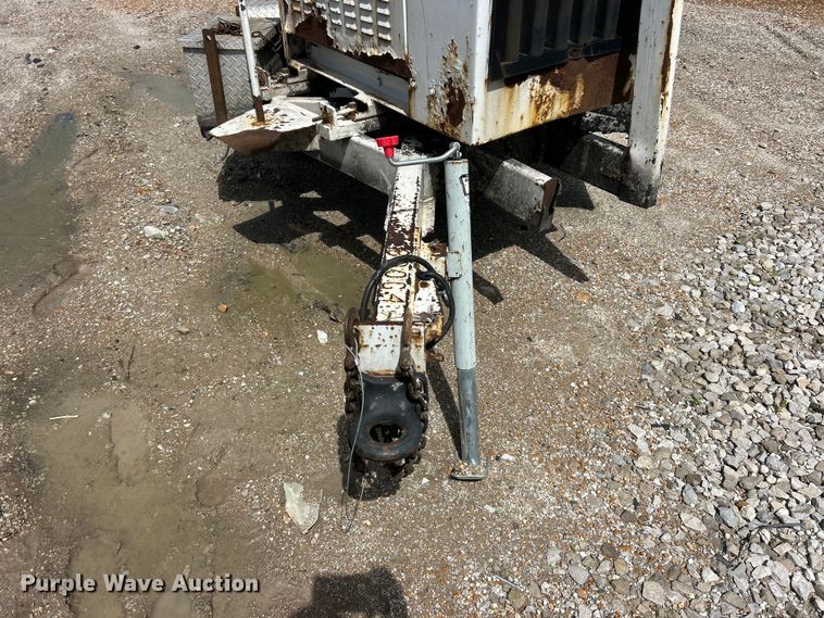 image for item YA2839 2007 Bandit 200 wood chipper