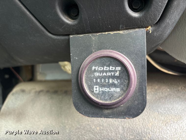 image for item YA2843 2009 Ford F750 Super Duty Ext. Cab chipper truck