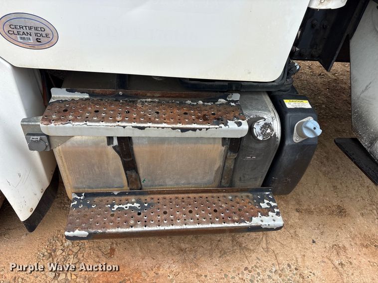 image for item YA2844 2015 Freightliner Business Class M2 forestry bucket truck