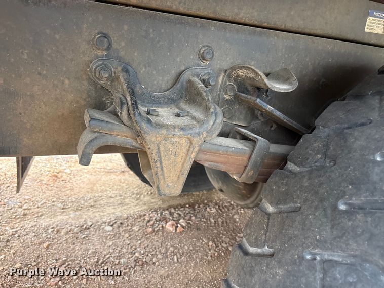 image for item YA2844 2015 Freightliner Business Class M2 forestry bucket truck