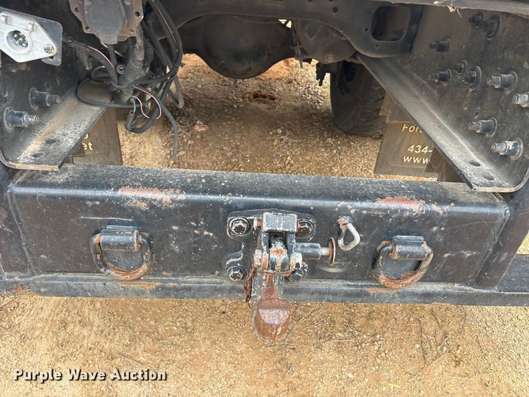image for item YA2844 2015 Freightliner Business Class M2 forestry bucket truck