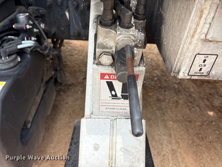 image for item YA2844 2015 Freightliner Business Class M2 forestry bucket truck