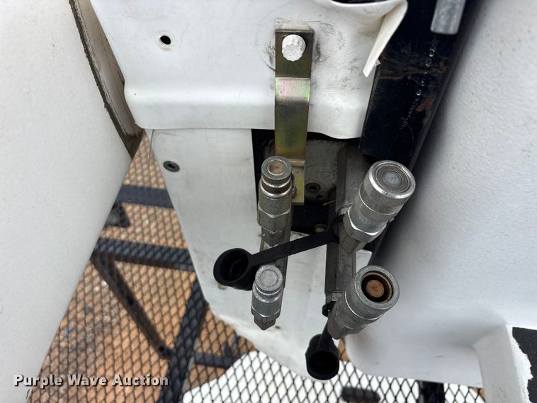 image for item YA2844 2015 Freightliner Business Class M2 forestry bucket truck