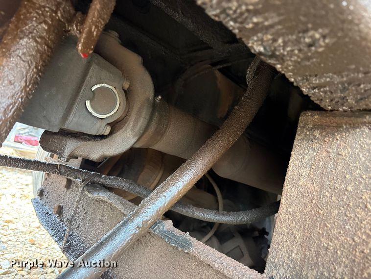 image for item YA2857 2004 Kenworth T800 dump truck