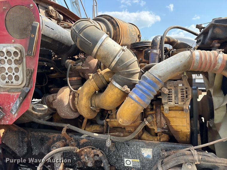 image for item YA2857 2004 Kenworth T800 dump truck