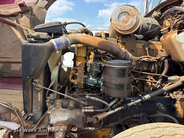 image for item YA2857 2004 Kenworth T800 dump truck